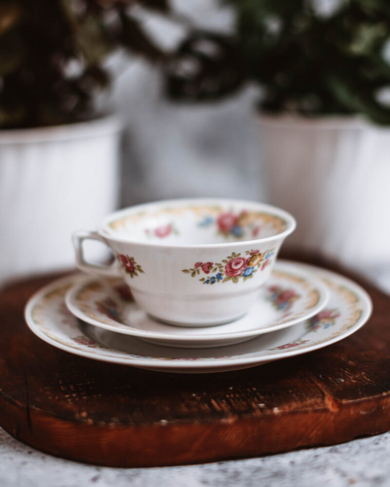 Trio herbaciane Ilmenau z motywem kwiatowym lata 70te