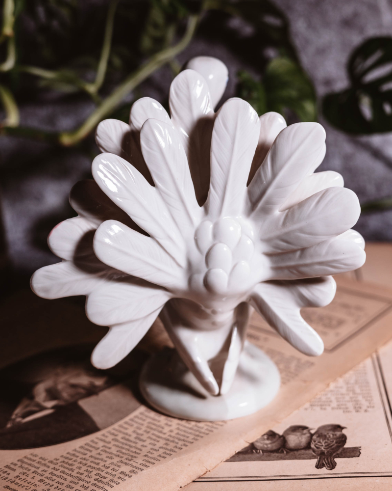 Porcelanowa figurka gołębia Lipperlsdorf lata 50te