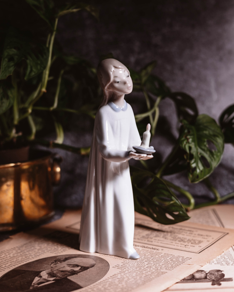 Figurka dziewczynki ze świecą Lladro lata 90te