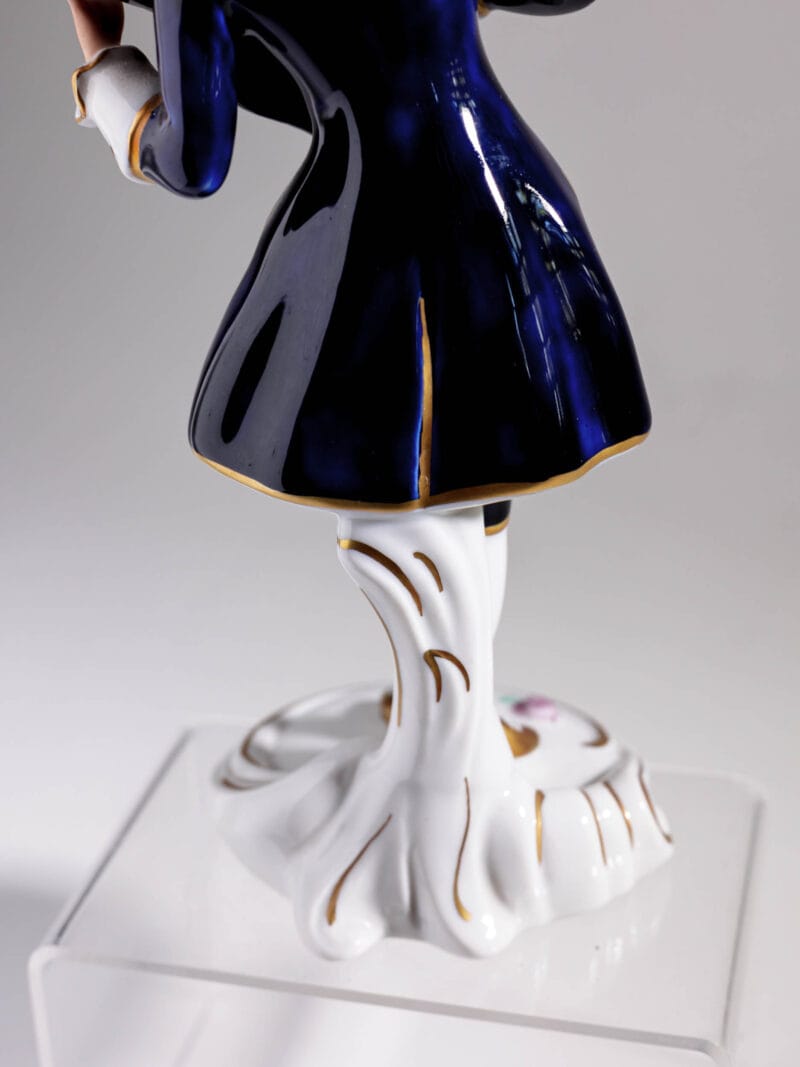 kawaler-z-gitara-figurka-royal-dux-20260422-0424 Figurka kawalera z gitarą Royal Dux lata 50te