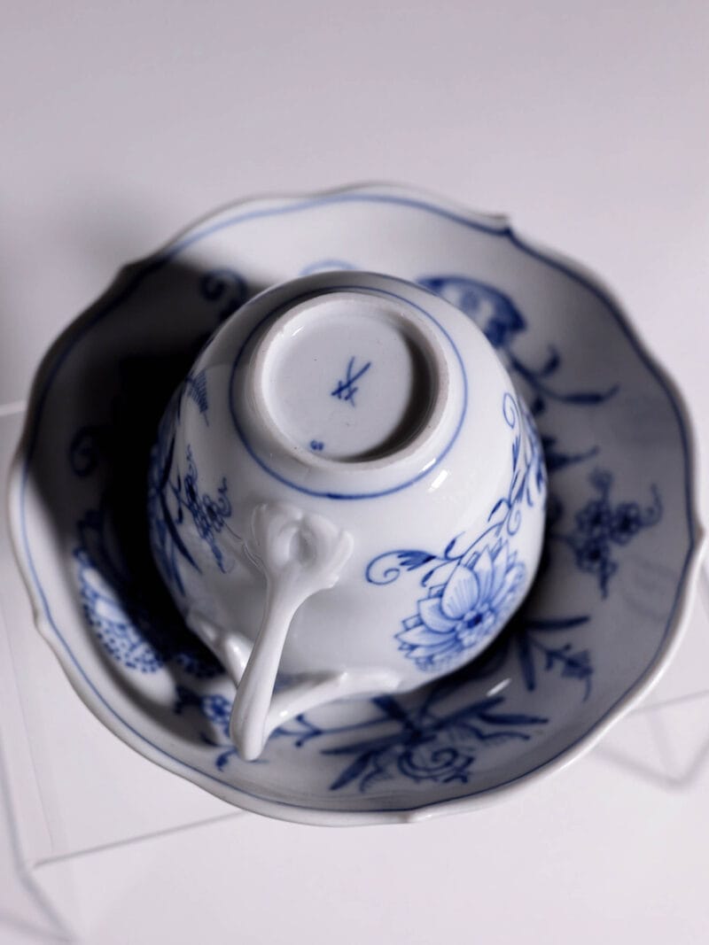 duo-espresso-meissen-zwiebelmuster-20260608-0352 Duo do espresso Meissen Miśnia z wzorem cebulowym lata 30te