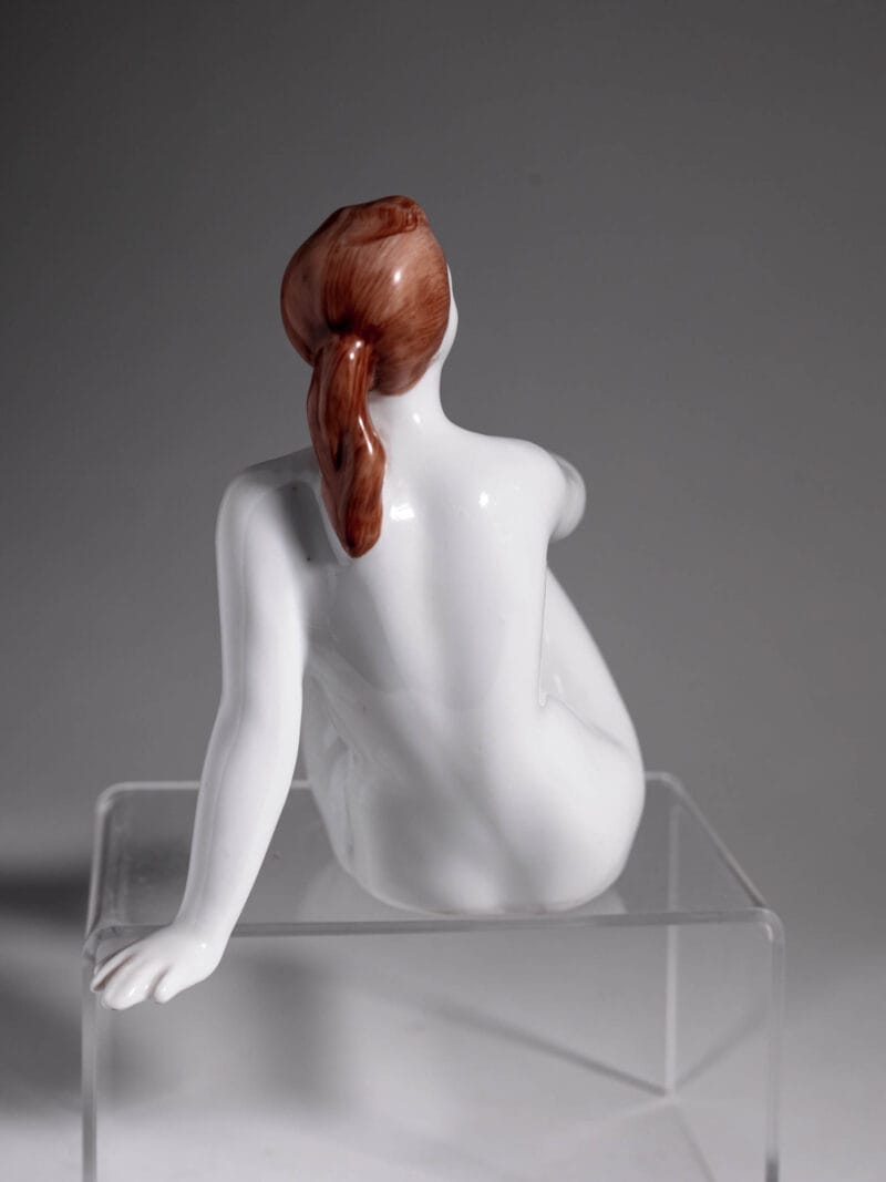 figurka-nagiej-kobiety-hollohaza-20260618-0903 Porcelanowa figurka aktu Aquincum lata 60te